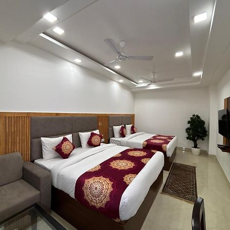 Hotel Arch - Near Aerocity New Delhi Eksteriør billede
